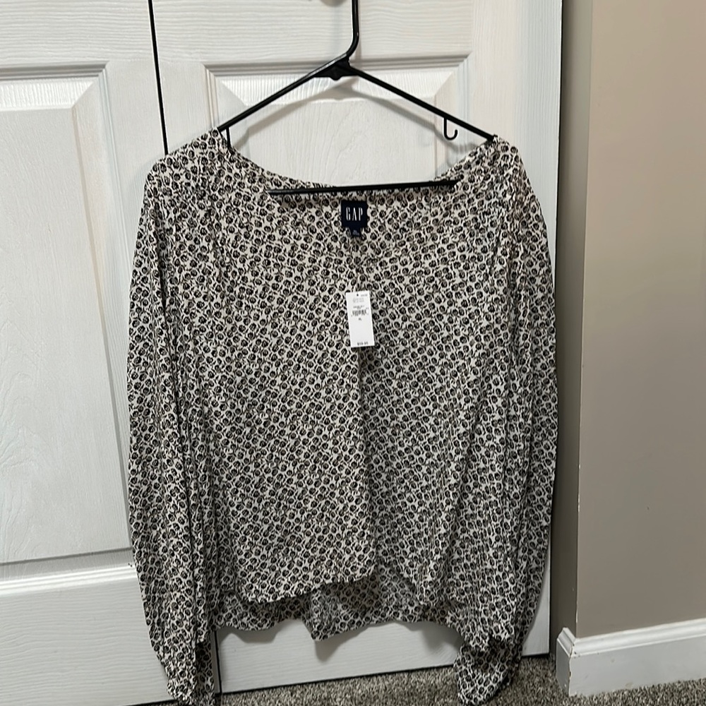 Gap Brown leaf print blouse